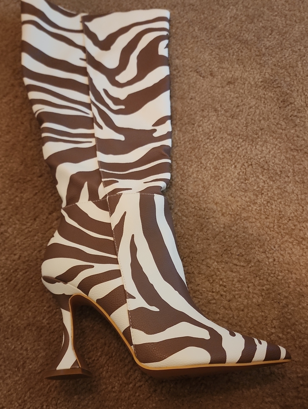 Fashion Nova Brown and White Zebra Print Pointed Toe High Heel Boots 10